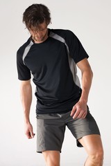 Åndbar T-shirt til sport