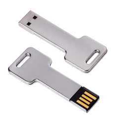 USB minne med tryck som ser ut som en nyckel