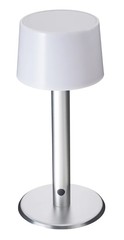 Genopladelig sølvfarvet bordlampe